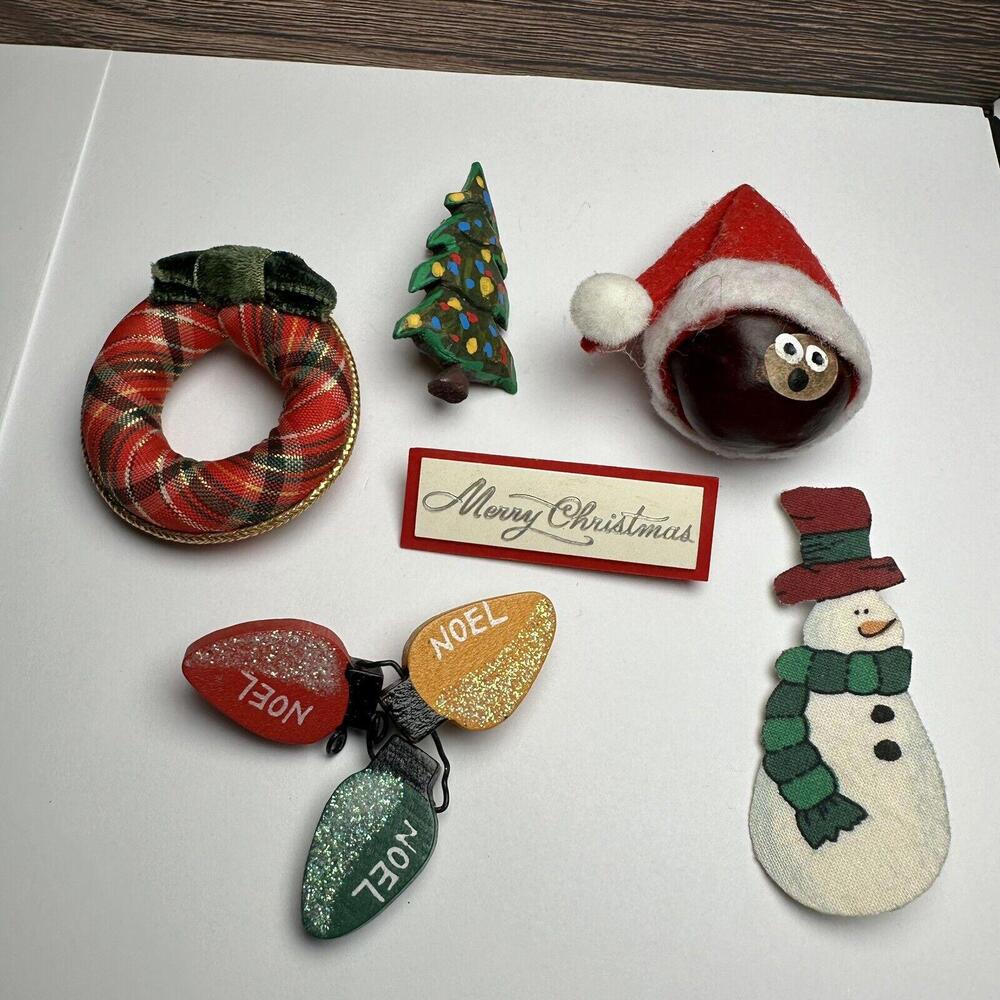 Christmas Holiday Brooch Pin Lot Of 6 Wood Cloth Etc Mixed 1 Avon